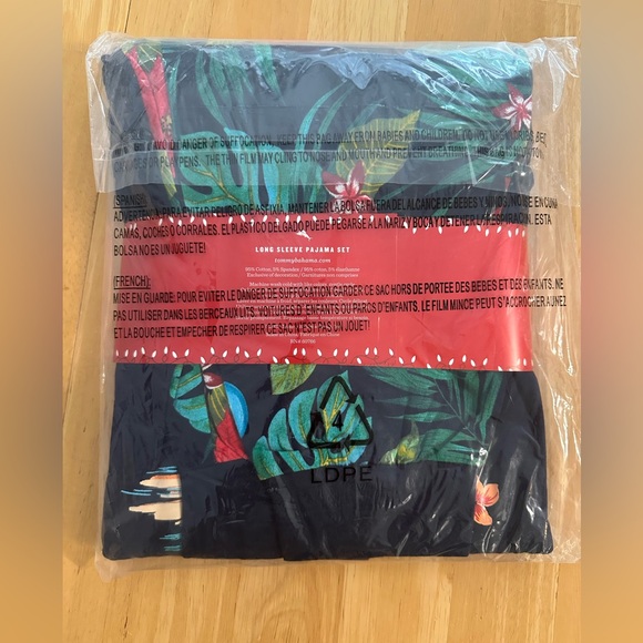 Tommy Bahama Long Sleeve Pajama Set - Picture 3 of 5